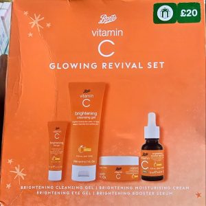 BOOTS VTC GLOWING REVIVAL SET
